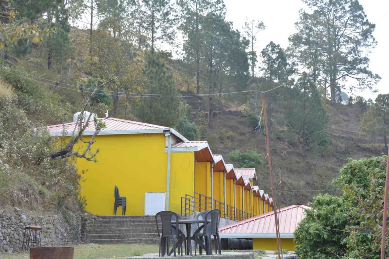The Rock Heaven Resort Lansdowne Esterno foto